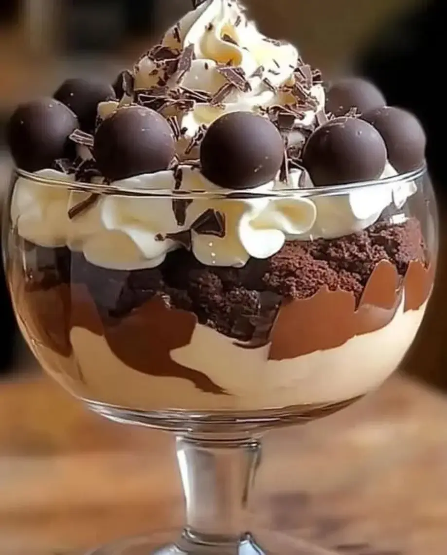 Heavenly Chocolate Cheesecake Trifle